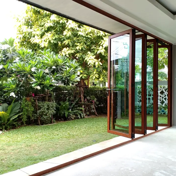 Porta de pvc sob medida no Paraná